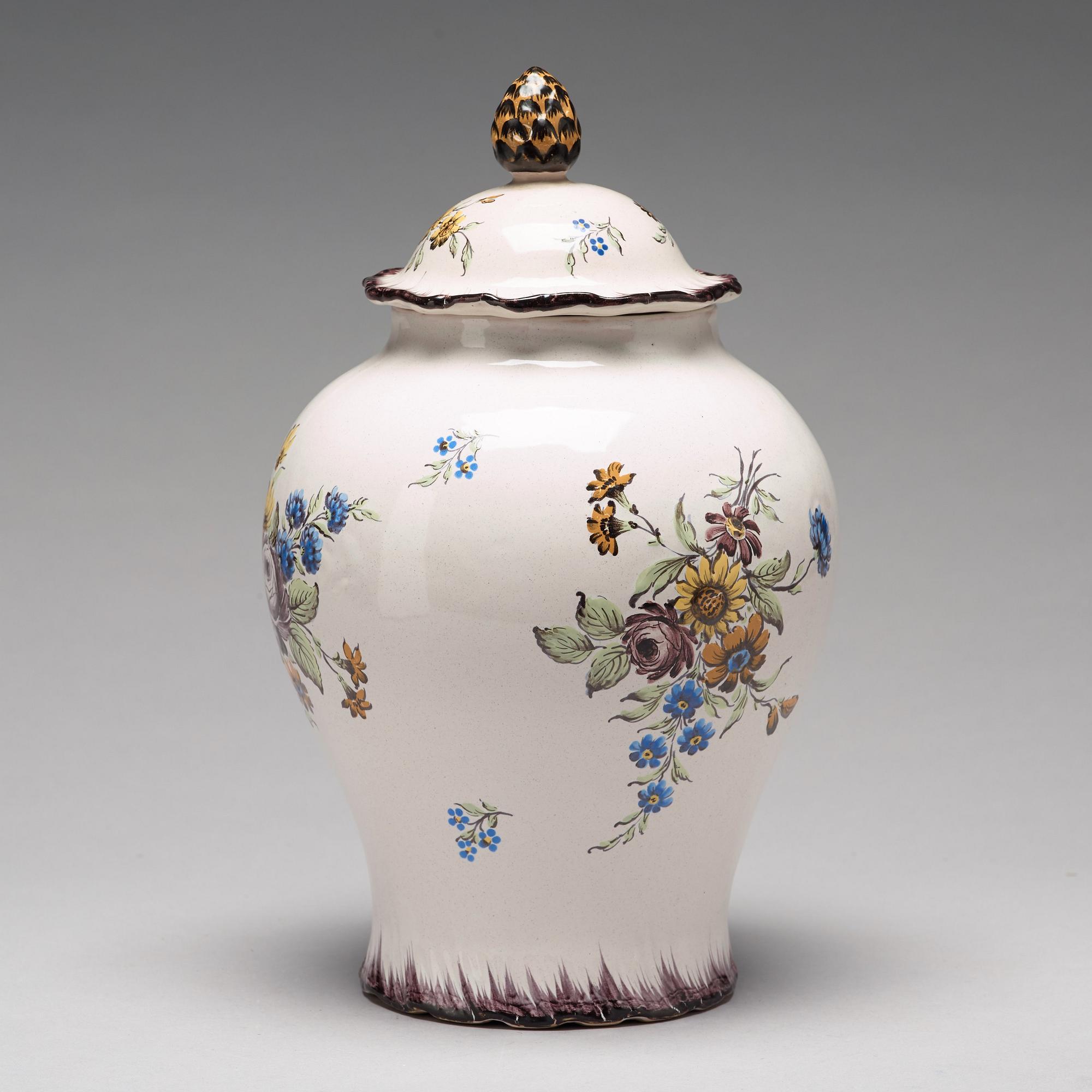 A Swedish Rörstrand faience jar with cover, 18th Century.
