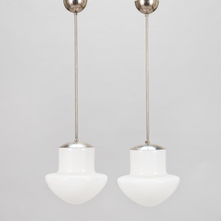 Paavo Tynell, taklampor, ett par 1602/1673, Idman.