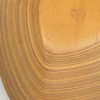 Tapio Wirkkala, vanerivati, signeerattu TW.