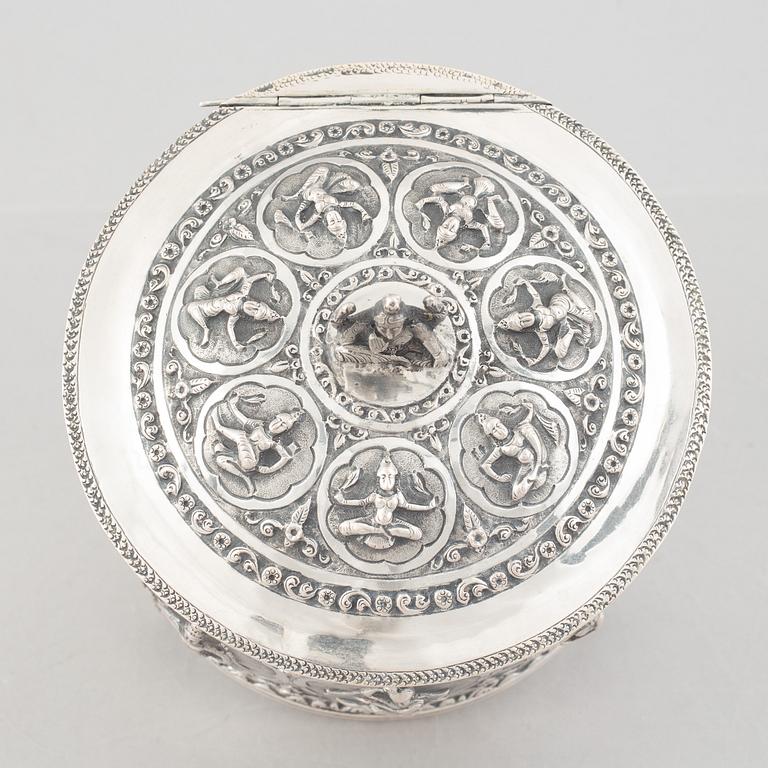 A silver bowl with lid, from possibly India/ Sri Lanka, 20th century.