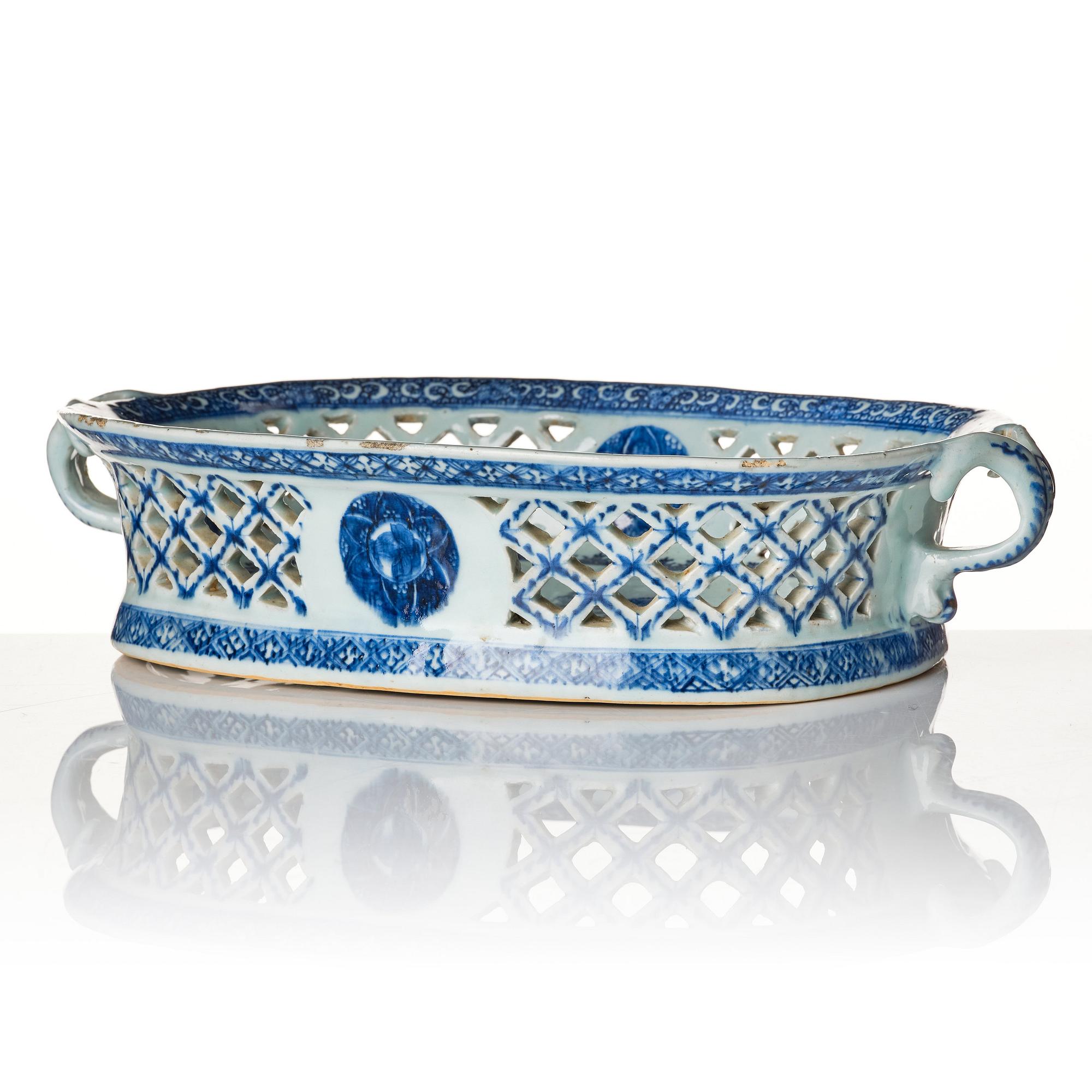 A blue and white oval chesnut basket, Qing dynasty, Qianlong (1736-95).