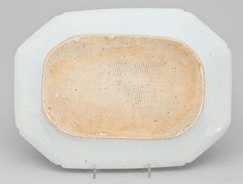 STEKFAT, porslin, Kina, Qianlong, 1700-tal.