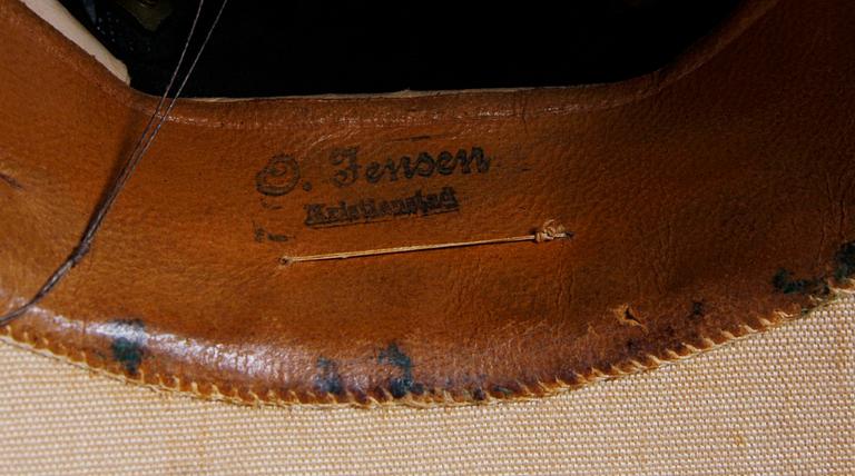 HJÄLM, märkt O. Jensen, Kristianstad. Omkring 1900.