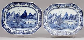 STEKFAT, ett par, porslin, Qianlong, Kina 1700-tal.