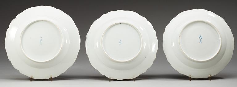 A set of 12 Meissen dinner plates, period of Marcolini, ca 1800.