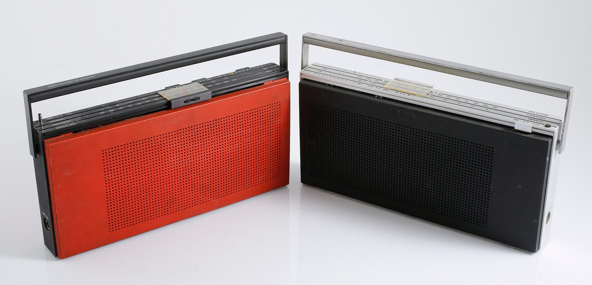 Five radios called Beolit 600/707 by Bang &Olufsen from Denmark from the second part of the 20th century.