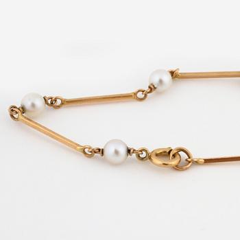 Bracelet, 18 k, cultured pearls.