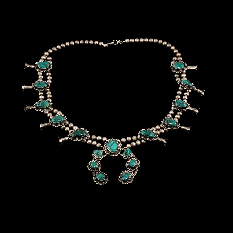 COLLIER, sterlingsilver samt krysokoll, Mexico. Vikt 130 g.