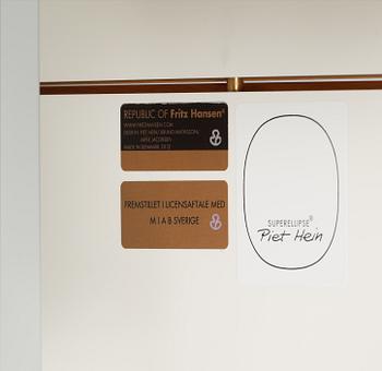 MATBORD, "Superellips B620", Bruno Mathsson och Piet Hein, Fritz Hansen, 2000-tal.