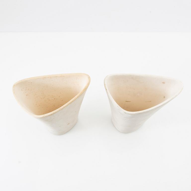 Gunnar Nylund, Vases a pair.