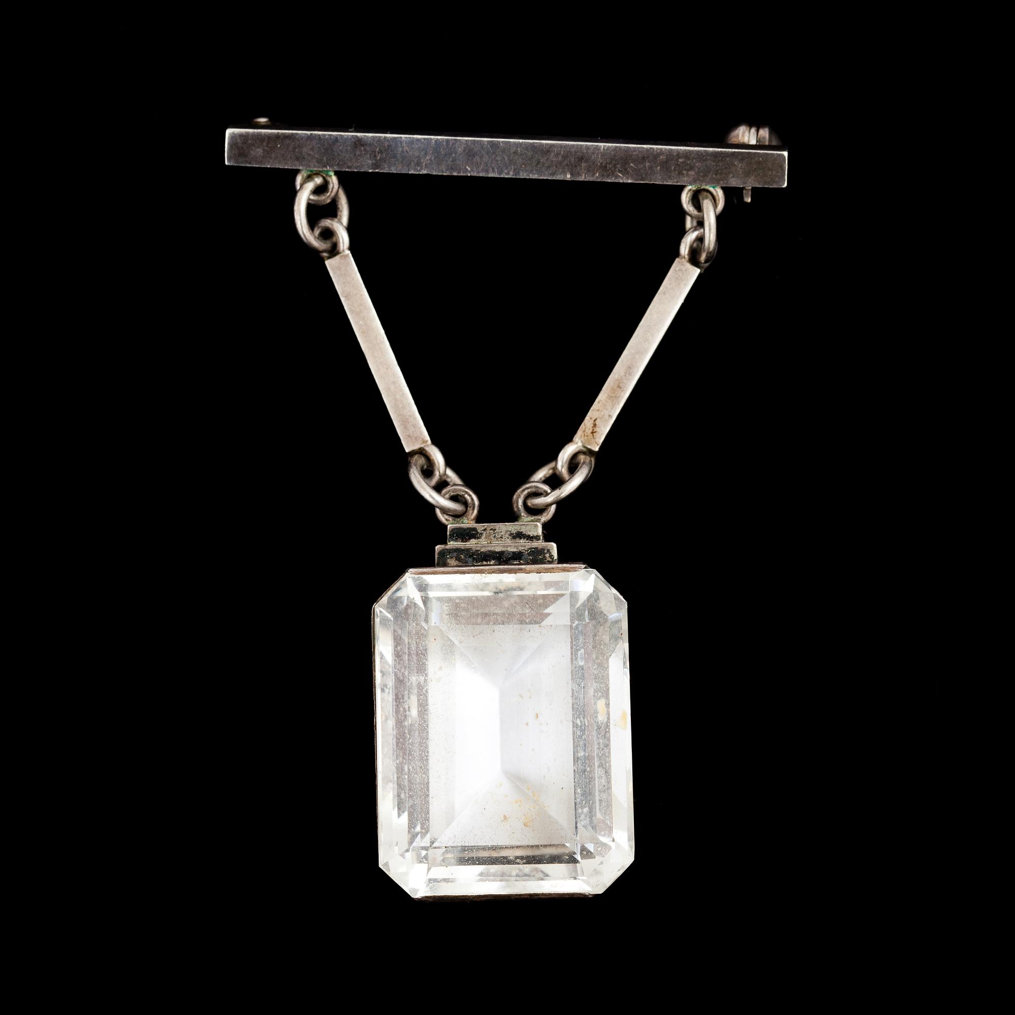 HALSKEDJA OCH BROSCH, sterling silver och bergkristall, Wiwen Nilsson, Lund 1937.