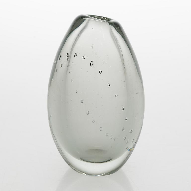 Gunnel Nyman, A 'String of Pearls' vase, signed G. Nyman Nuutajärvi Notsjö.