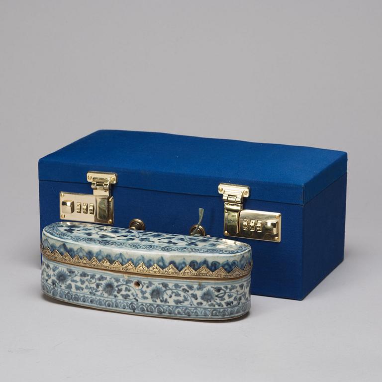 A blue and white writing set, South East Asian, Mingstyle, 19th Century.