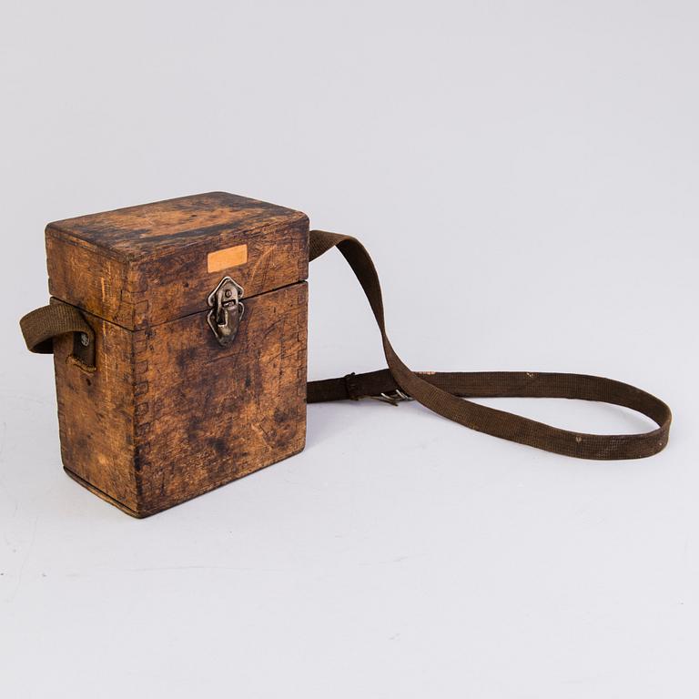 A 1930s anemometer from Lambrecht Göttinger, Germany.