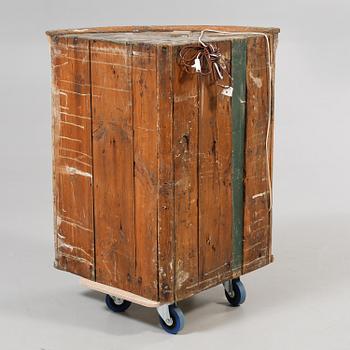 HÖRNSKÅP, 1800-tal.