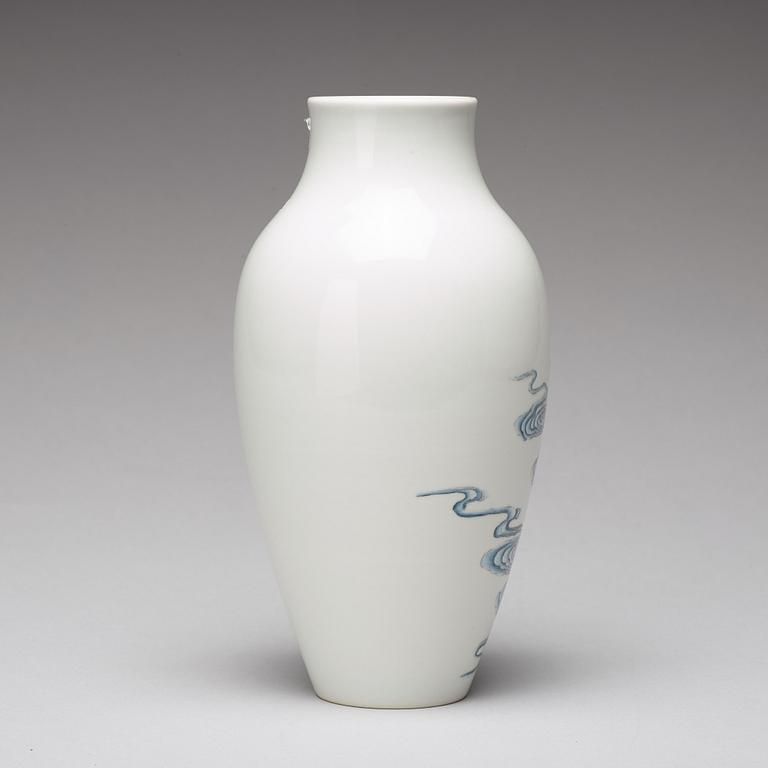 A Chinese vase, 20th Century.