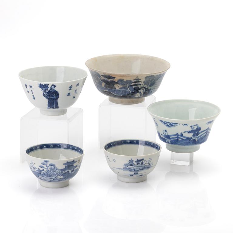 Bowls, 5 pcs, porcelain, China, Qing dynasty, 19th/20th century.