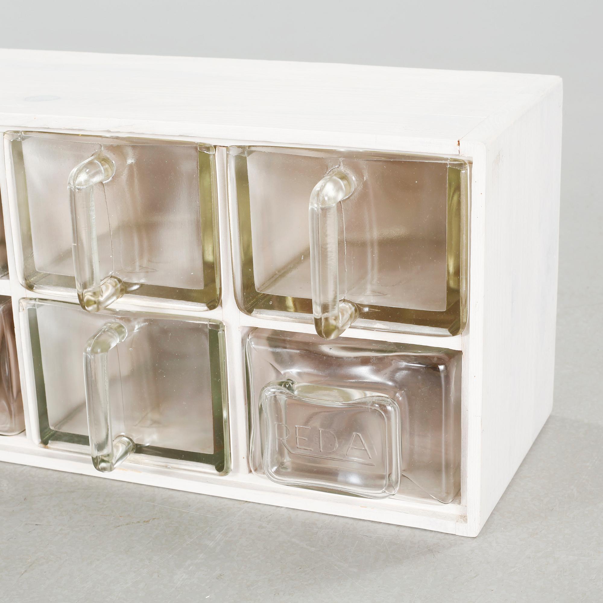 SPECERI- / KRYDDHYLLA, "Reda", Gunnar Fredrikson AB, omkring 1900-talets mitt.