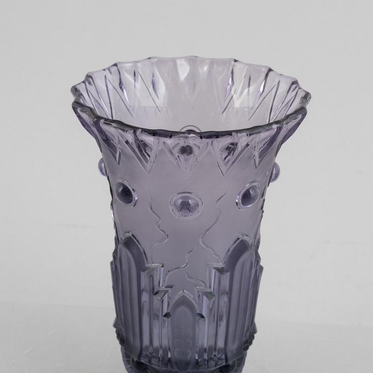 Edvin Ollers, a "EOL", nr. 20 glass vase, Elme Glasbruk, 1928-30.