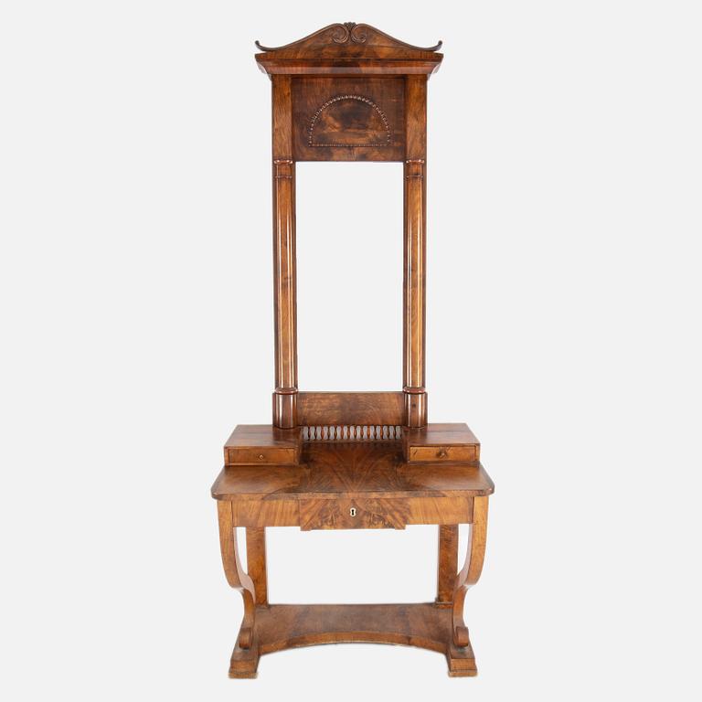 Bord samt spegel, Karl-Johan, 1800-talets första hälft.