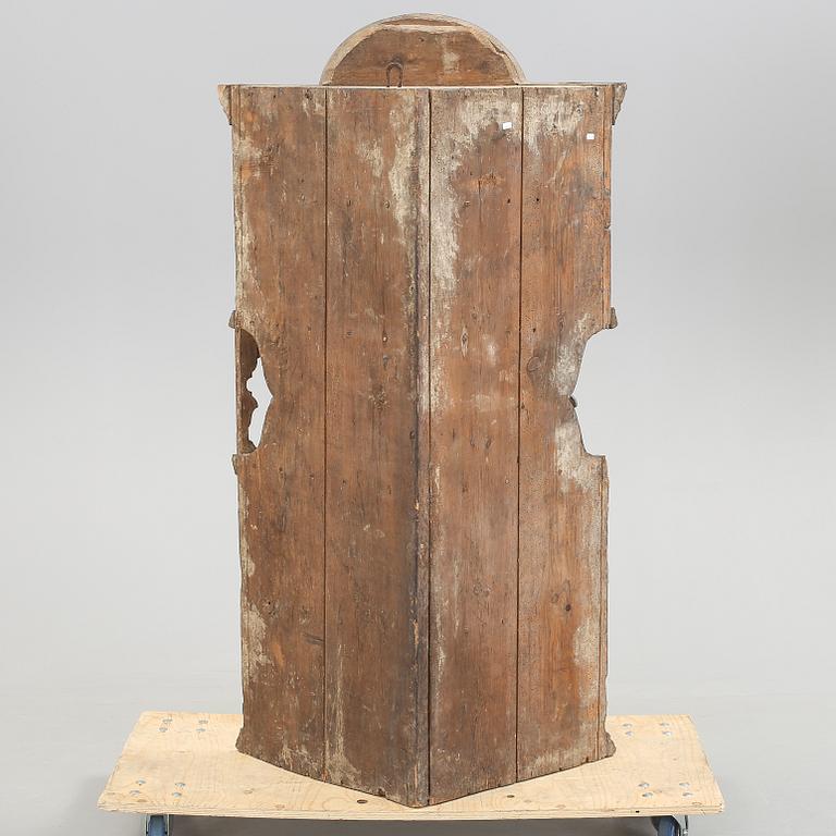 HÖRNSKÅP, Allmoge, så kallat Änglaskåp, Skåne, bär datering 1843.