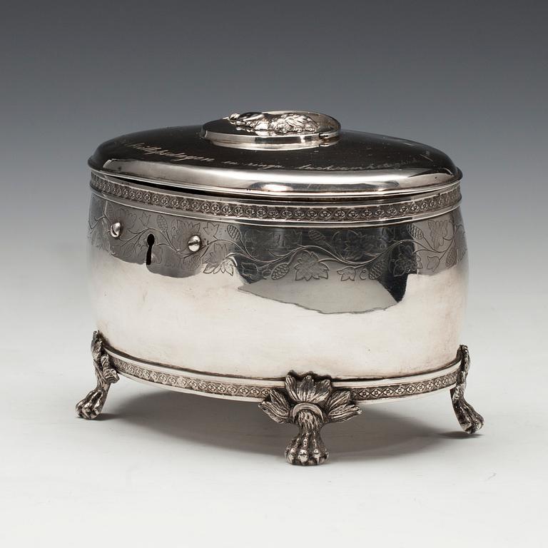 SOCKERSKRIN, silver, Lorenz Georg Weis, Norrköping 1819. Vikt 590,8 g.