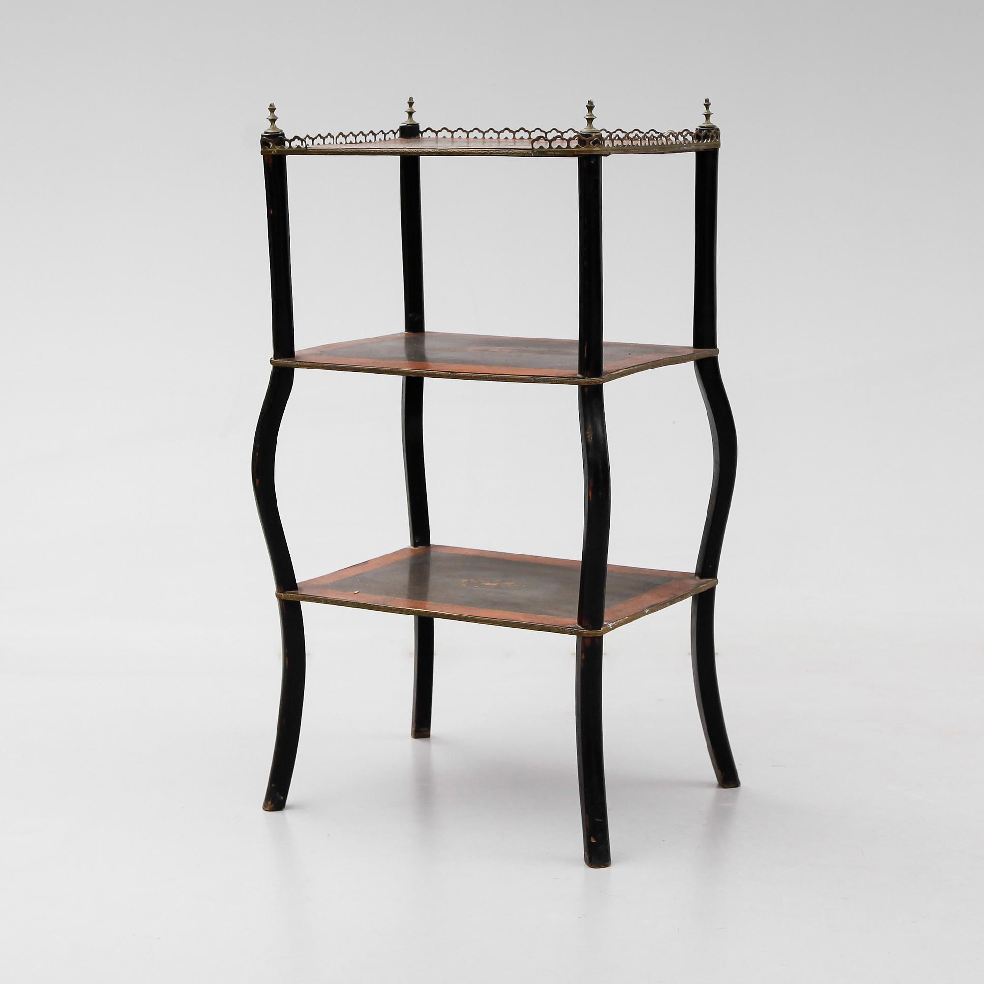 ETAGEBORD, 1900-talets första hälft.