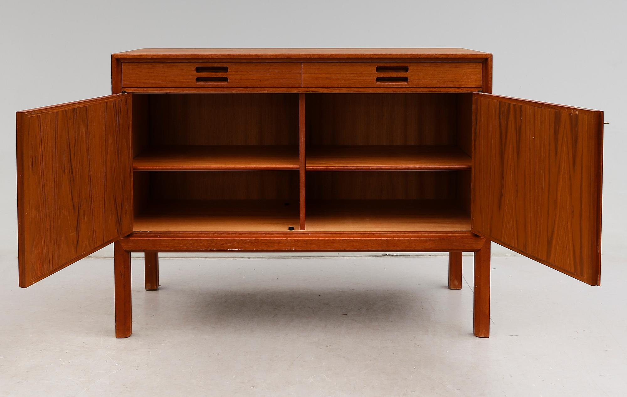 SIDEBOARD, Bertil Fridhagen, Bodafors, 1960.