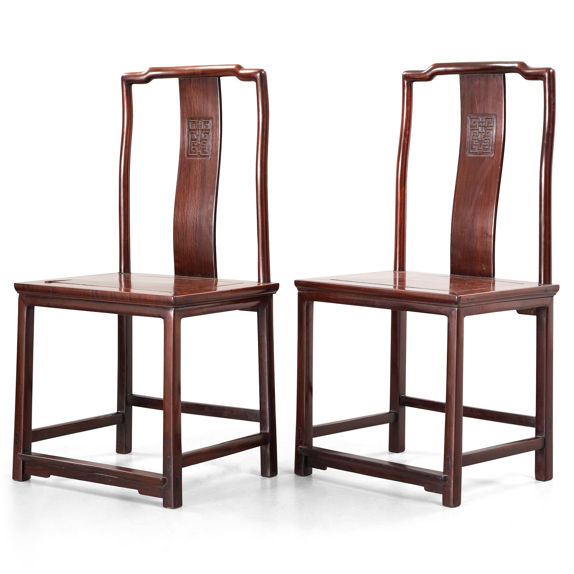 STOLAR, ett par, hardwood. Qingdynastin (1644-1912).