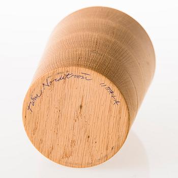 TIINA NORDSTRÖM, veistos, "Keltakaktus", signeerattu Tiina Nordström Iittala 1992.