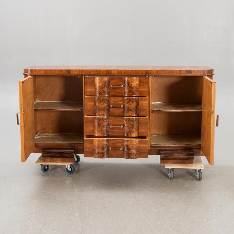 A walnut Art Deco 1940s sideboard.