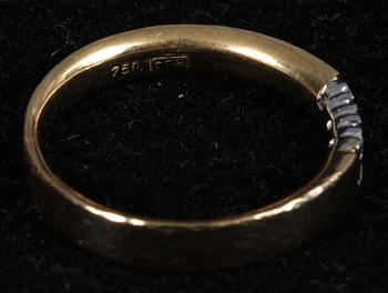 RINGAR, 2 st, 18k guld samt diamanter ca 0,07 resp 0,12 k.