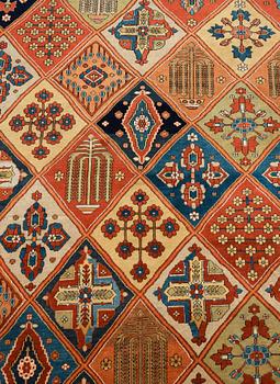 Matta, semiantik Keshan Motachem, ca 292-297 x 220-236 cm (samt en kortsida med 0,5-1 cm slätväv).