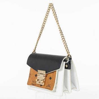 MCM, bag.