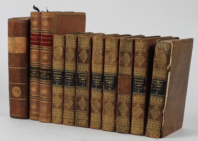 PARTI BÖCKER, 11 st, bla "Byrons works" 8 vol, tidigt 1800-tal.