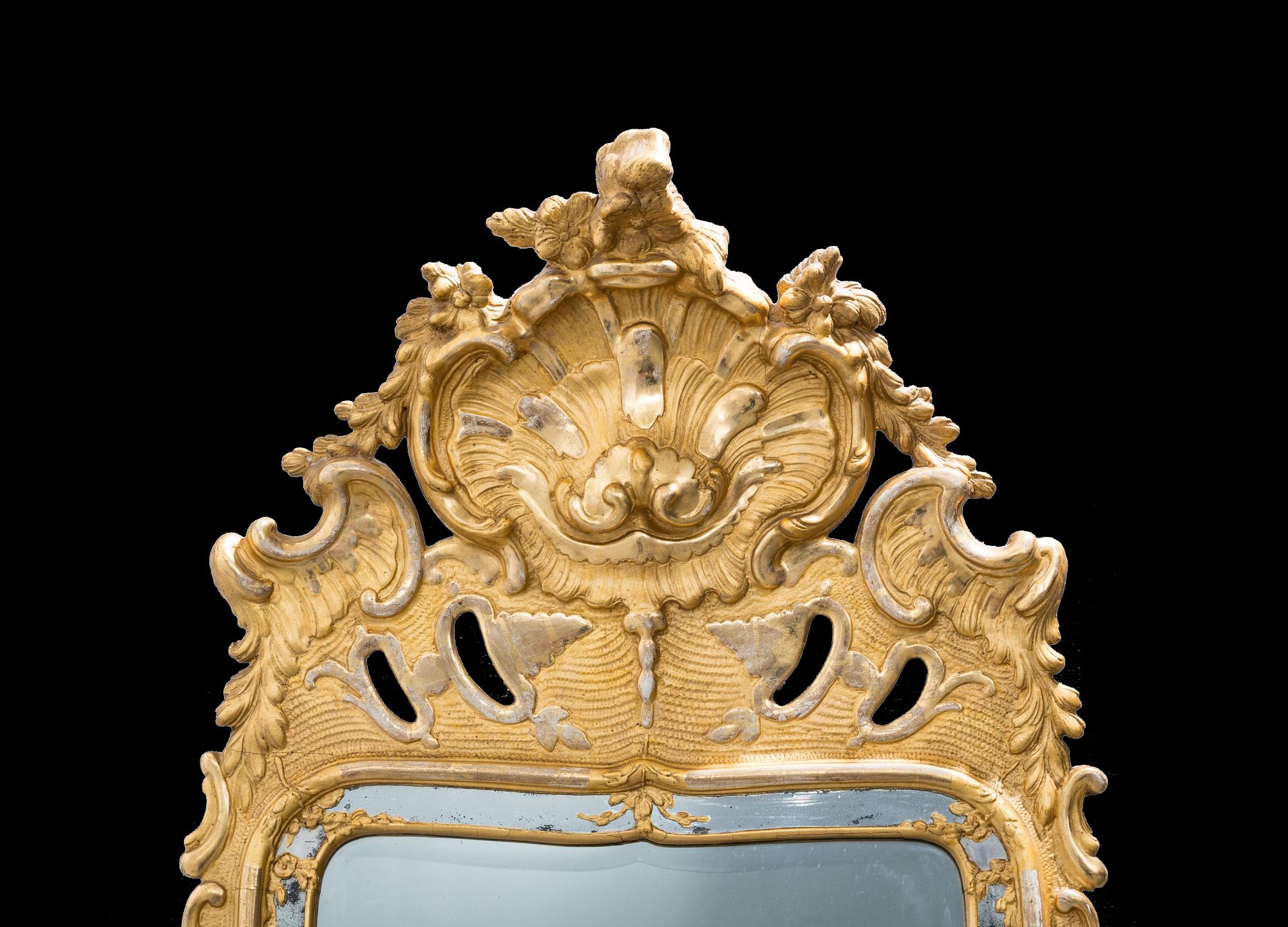 SPEGEL. Stockholmsarbete, daterad 1763 . Rokoko.