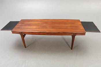 A Johannes Andersen jacaranda coffee table model F102, 1960s.