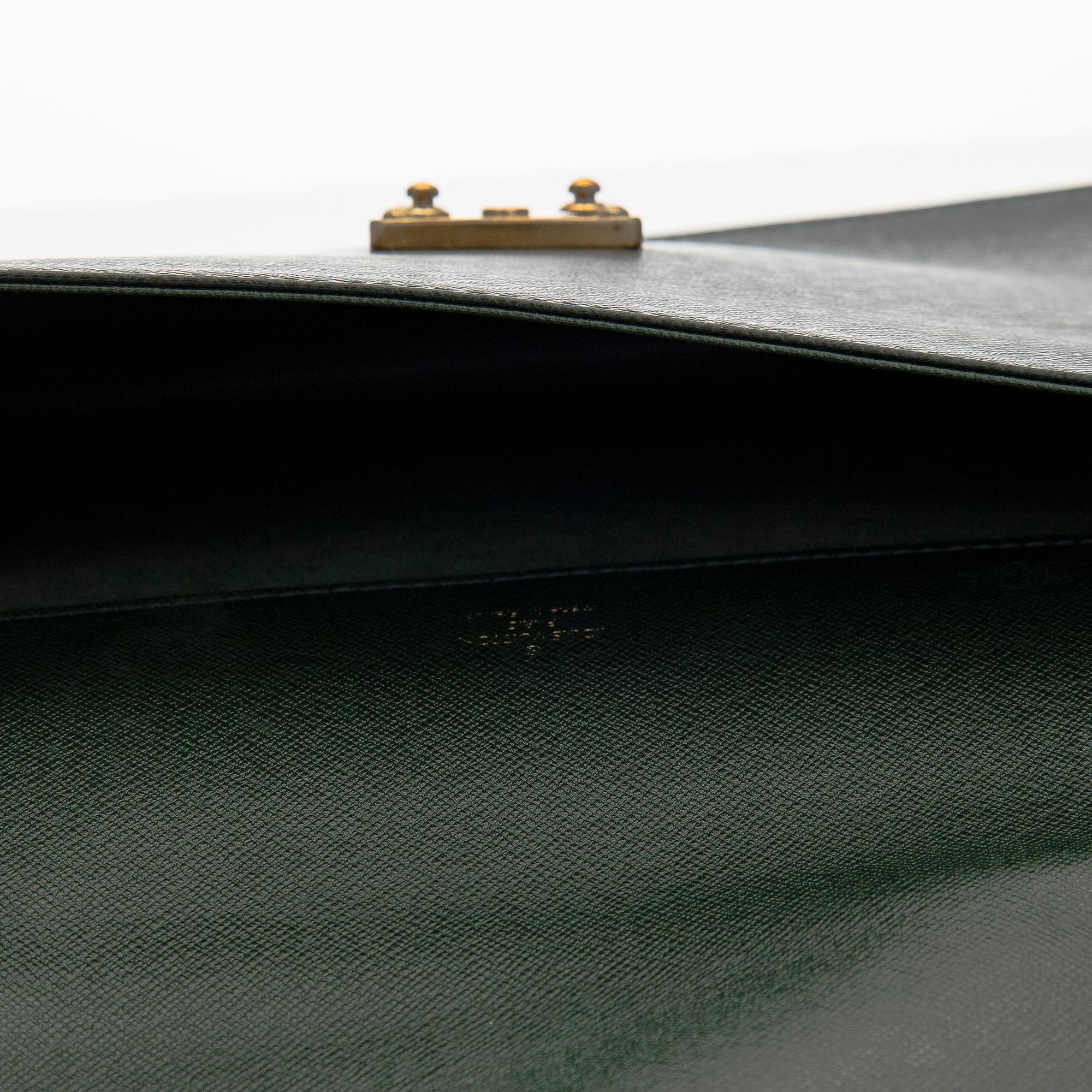 Louis Vuitton, salkku, "Taiga Kourad".