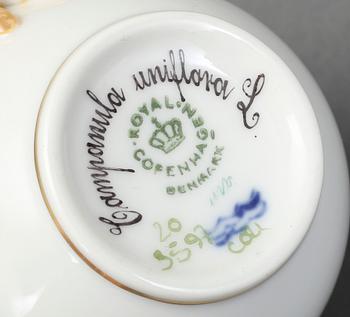 KAFFEKOPPAR MED FAT, 5 st, porslin, Flora Danica, Royal Copenhagen.