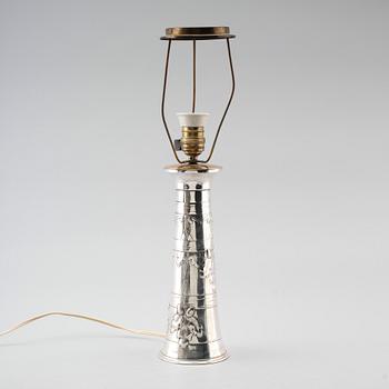 BORDSLAMPA, silver, CG Hallberg, omkring år 1900.