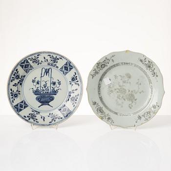 Tallrikar, sex stycken, kompaniporslin, Kina, Qingdynastin, 1700-tal.