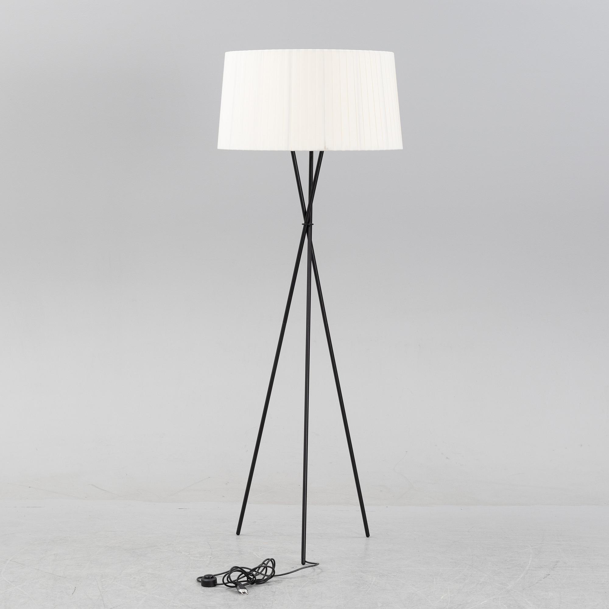 Santa & Cole team, a 'Tripode G5' floor lamp, Santa & Cole, 21st century.