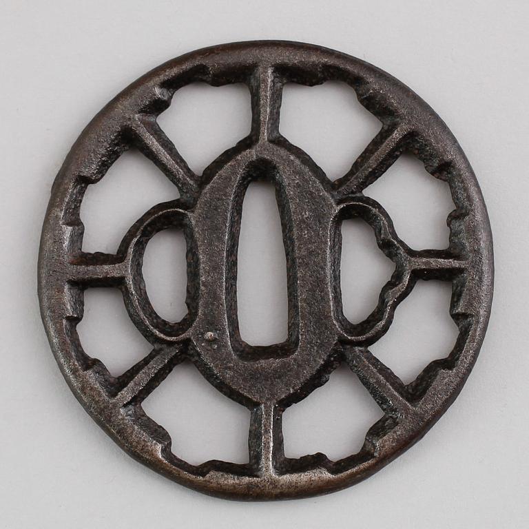 TSUBA, järn, 1800-/1900-tal.