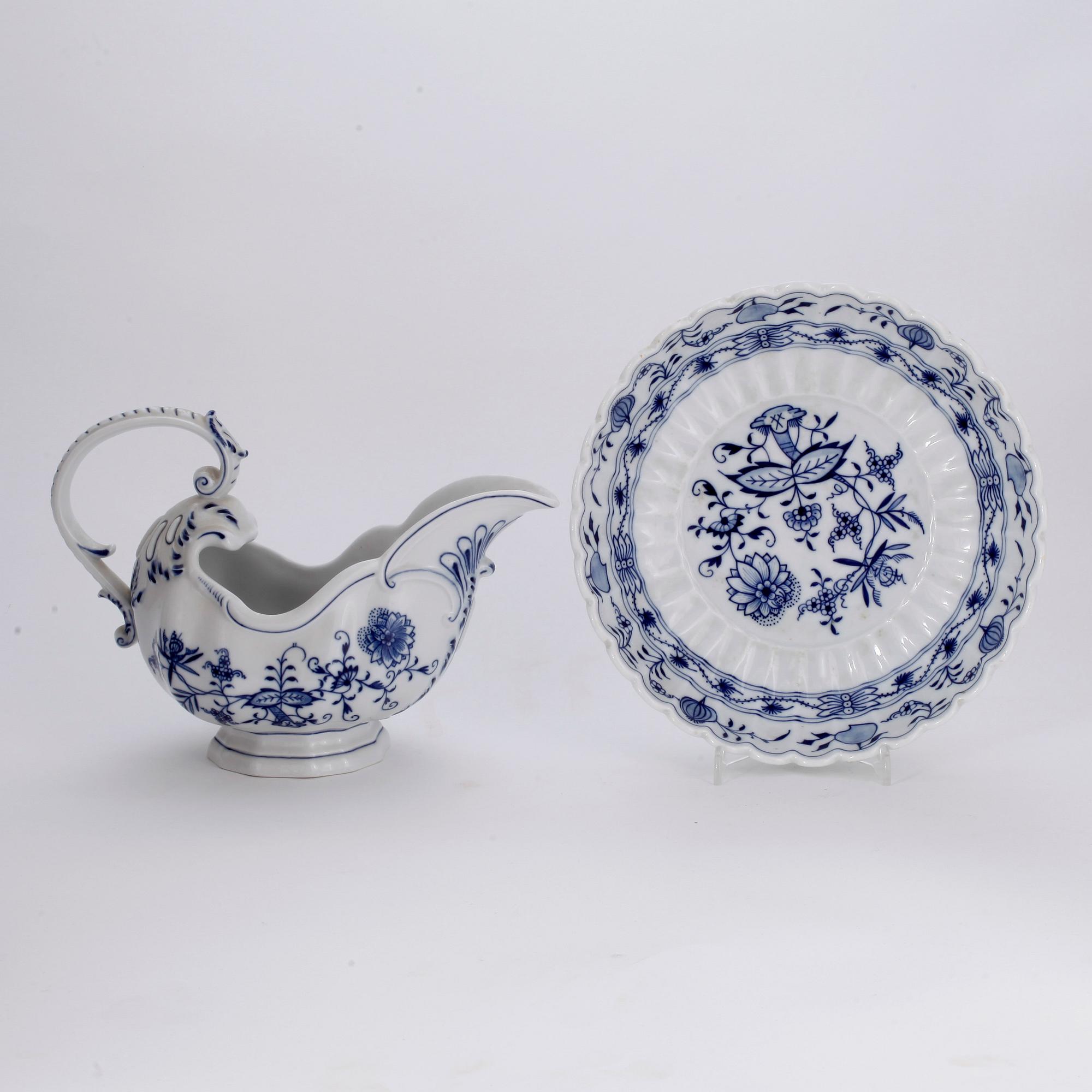 SKÅLFAT samt SÅSSNIPA, porslin, Meissen, 1900-tal.