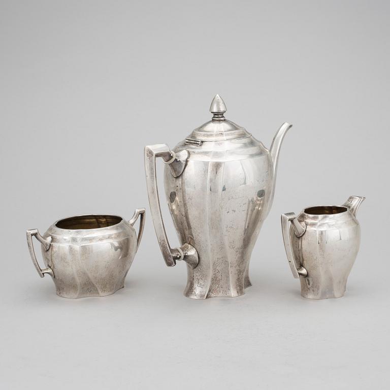 KAFFESERVIS, 3 delar, silver, Carl Fredrik Carlman Stockholm 1912. Total vikt ca 836 g.