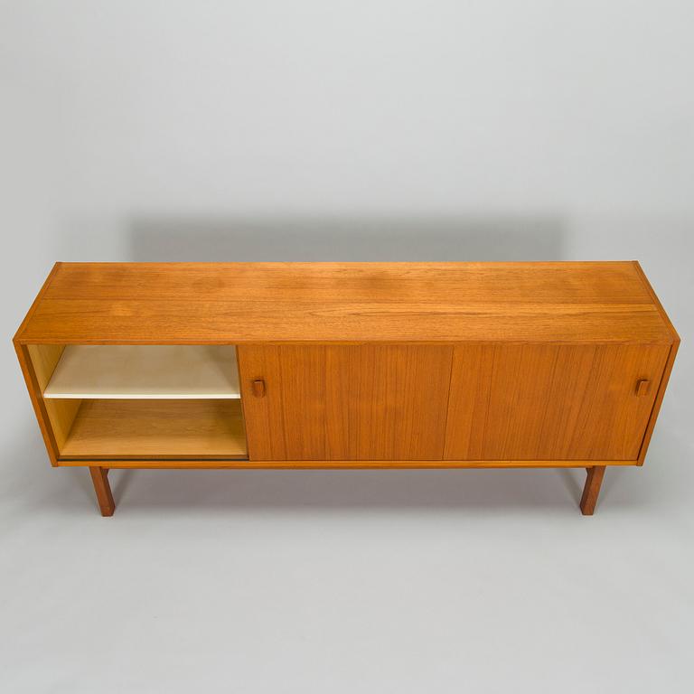 Nils Jonsson, sideboard, "Arild", Bra Bohag, Troeds, 1960-tal.