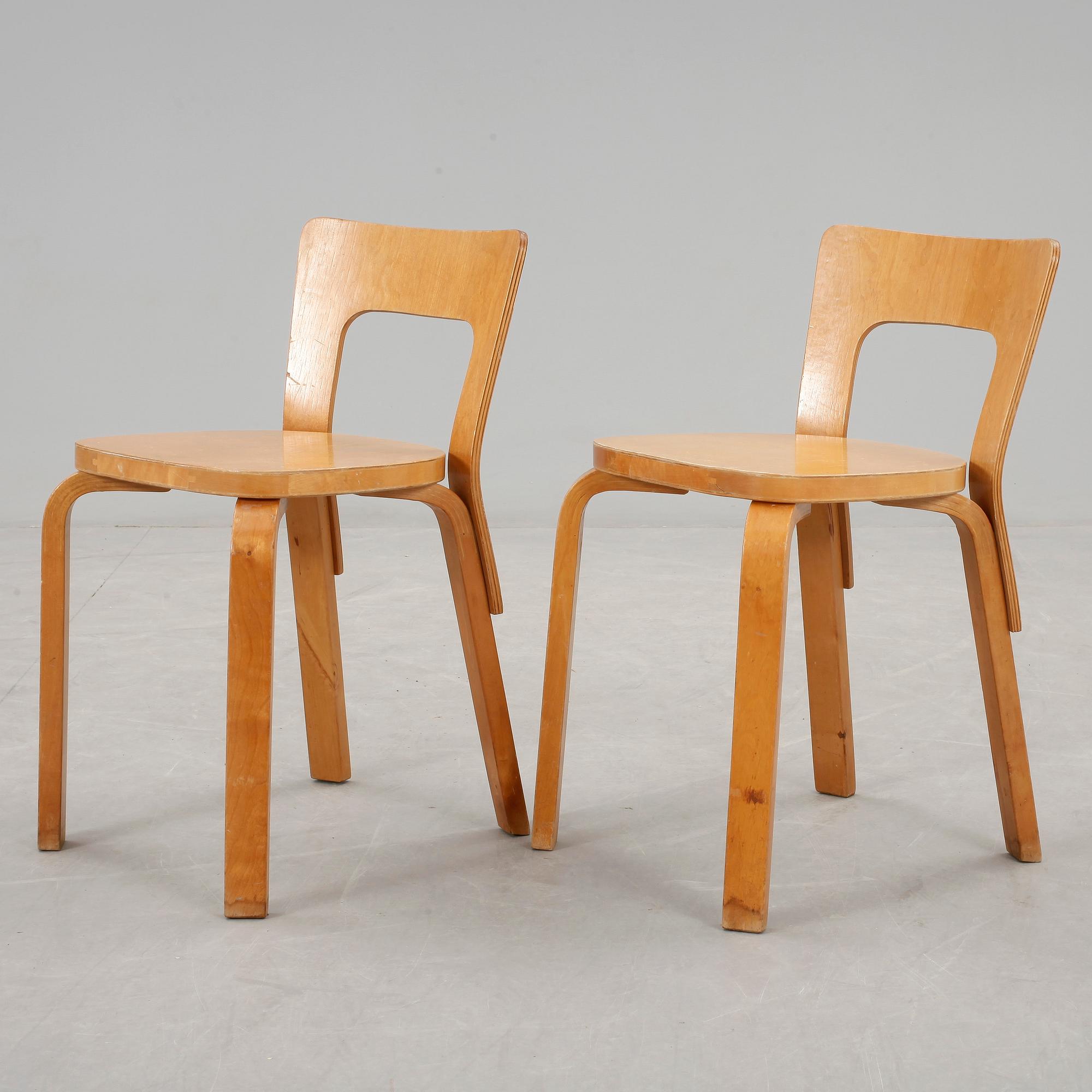 STOLAR, 2 st, modell 66, Alvar Aalto, Artek, 1900-talets mitt.