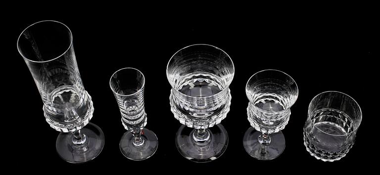 GLASSERVISDELAR, 56 st, "Silvia", Ingeborg Lundin, Orrefors, formgiven 1957.