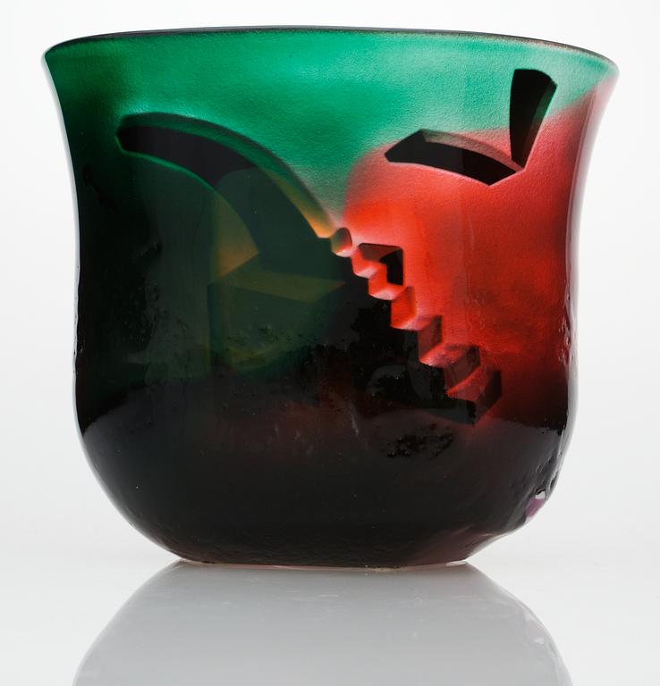 A Bertil Vallien glass bowl, Kosta Boda 1980's.