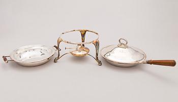 SERVERINGSKÄRL MED RECHAUD, 3 delar, försilvrat, Mappin & Webb, England. 1900-talets senare hälft.